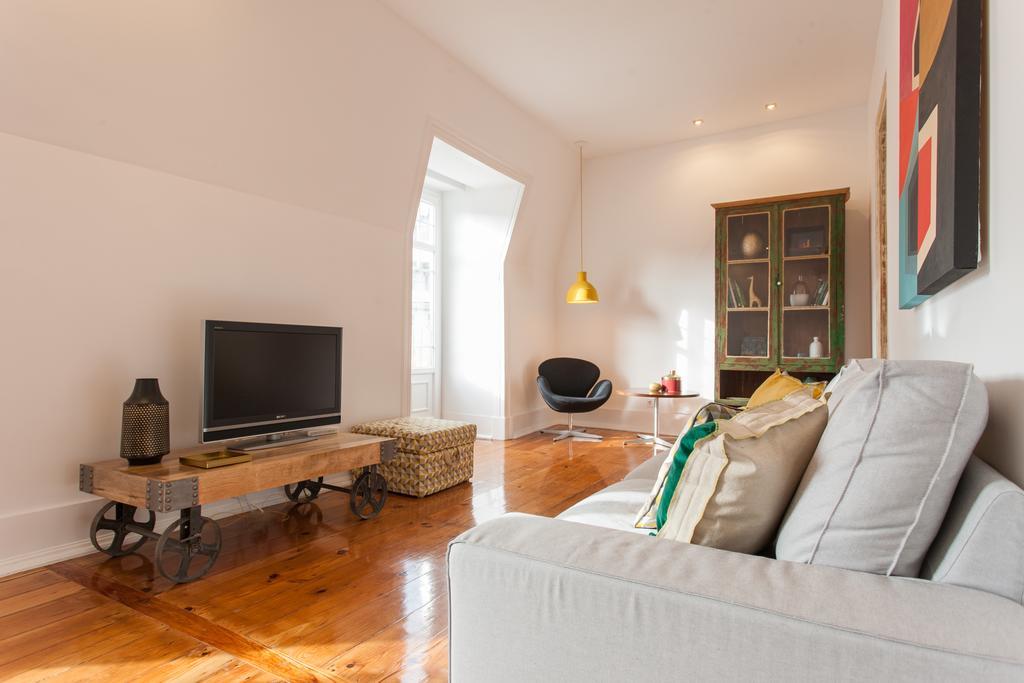 Design Sta Marta/ Liberdade Apartment Lisbon Bagian luar foto