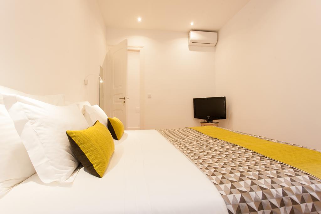 Design Sta Marta/ Liberdade Apartment Lisbon Bagian luar foto